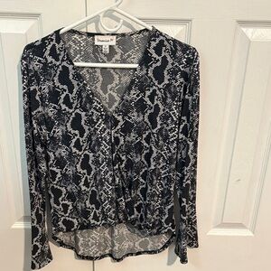 Veronica M Black and White Snake Print Women's Top